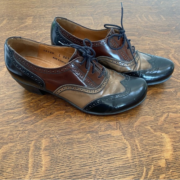 ANTHROPOLOGIE FIDJI PORTUGAL LEATHER BROWN LACE UP HEELED OXFORD - Picture 16 of 16